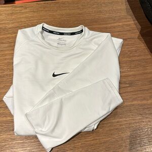Nike pro LS shirt